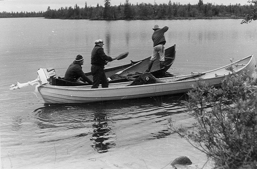 Lainio 08 C.jpg - Notdragning, Hirvasjärvi, 1979. Artur Elenius i mitten.
